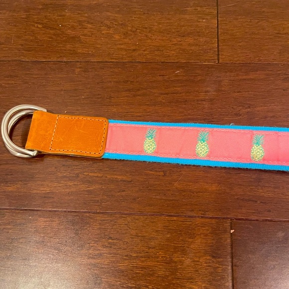 vintage preppy talbots Pink Belt with Pineapple Design xs - Picture 1 of 5